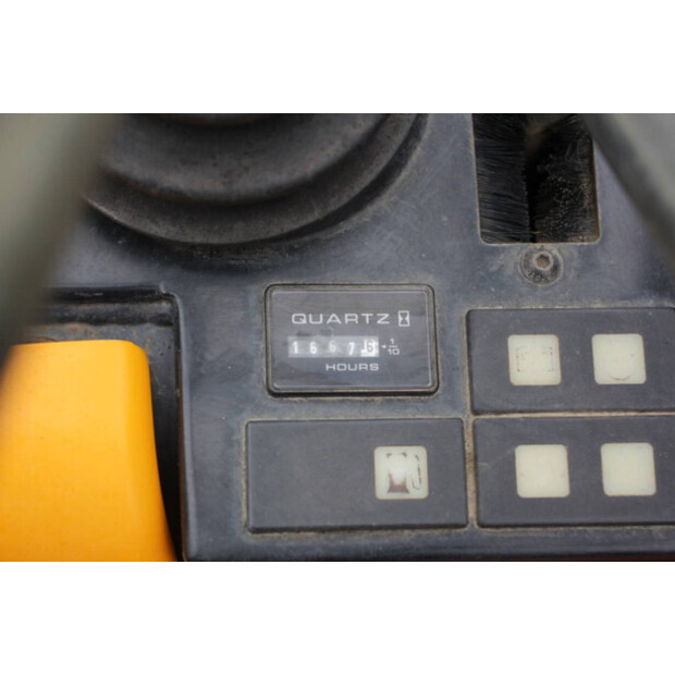 2011 JCB 8008 CTS-45711742