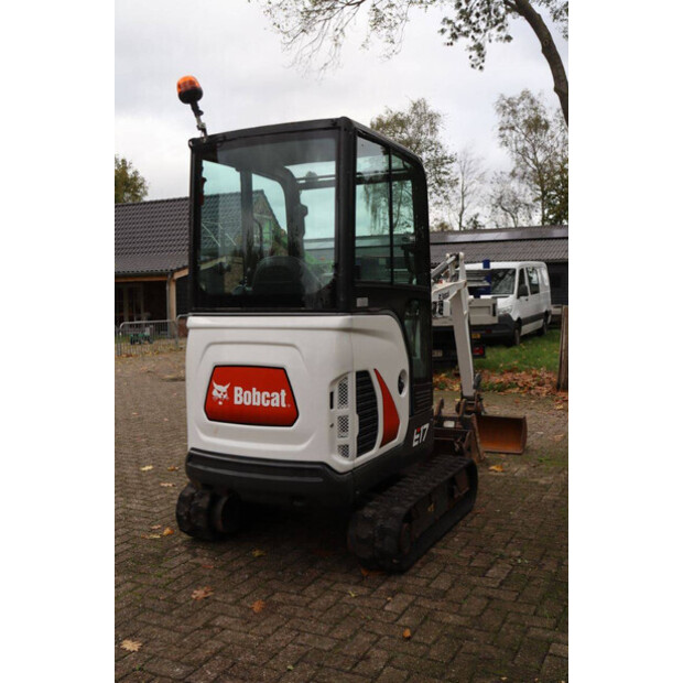 2021 بوبكات E17-45711757