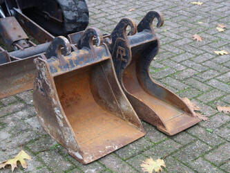 2021-bobcat-e17-1427076-45711804