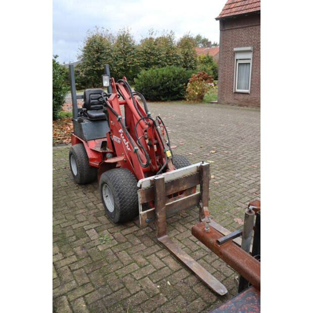 2004 FUCHS F853H-45711849