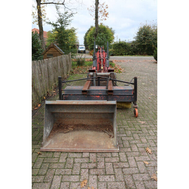 2004 FUCHS F853H-45711850