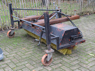 2004-fuchs-f853h-1427081-45711880