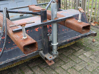 2004-fuchs-f853h-1427081-45711884