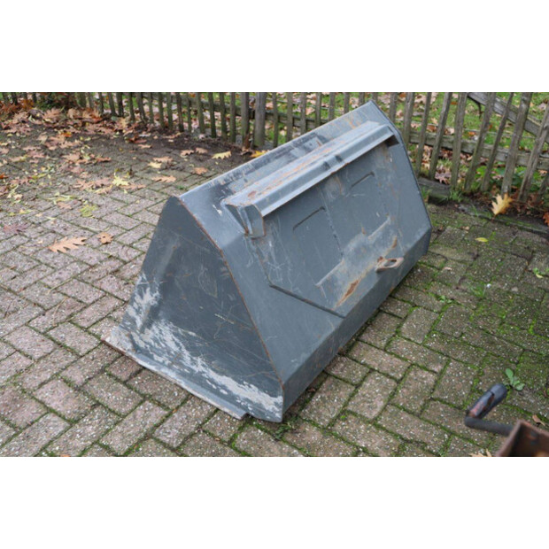 2004 FUCHS F853H-45711887