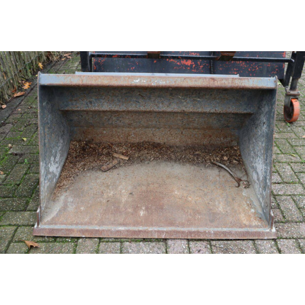 2004 FUCHS F853H-45711889