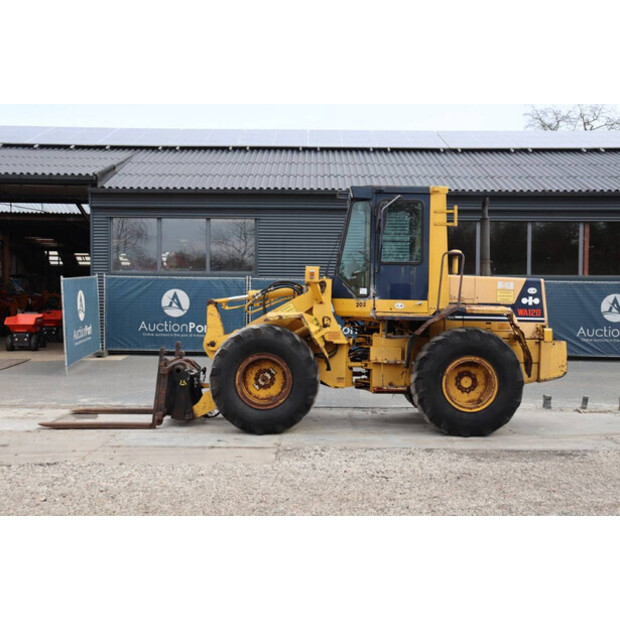 1992 Komatsu WA120-3-45711893