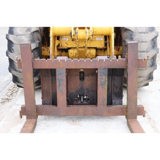 1992 Komatsu WA120-3-45711903