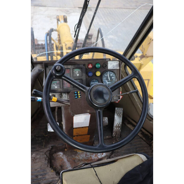 1992 Komatsu WA120-3-45711921