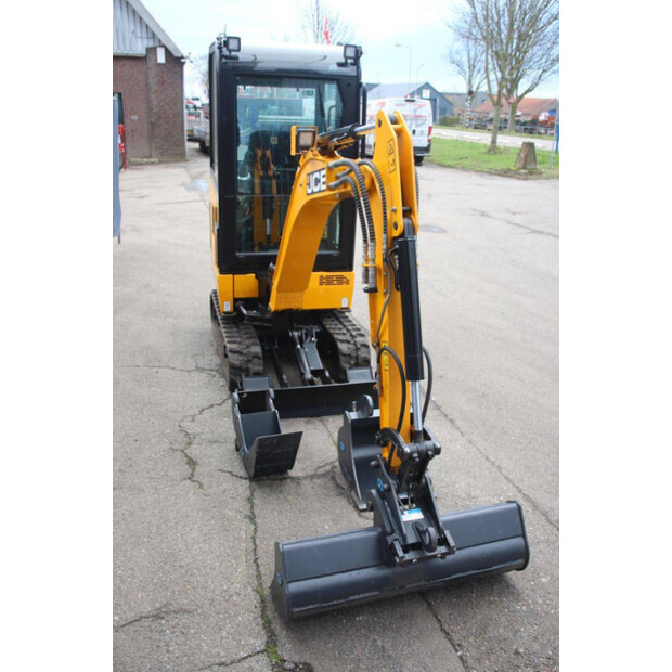 2024 جيه سي بي 19C-1-45711998