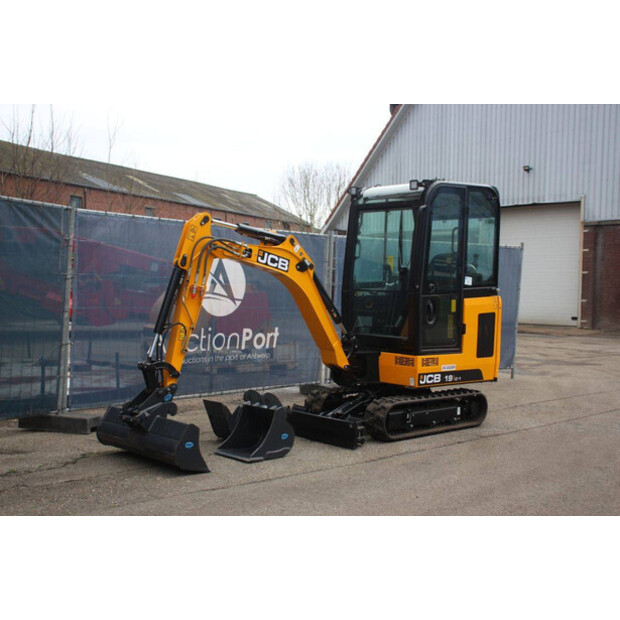 2024 جيه سي بي 19C-1-45712000