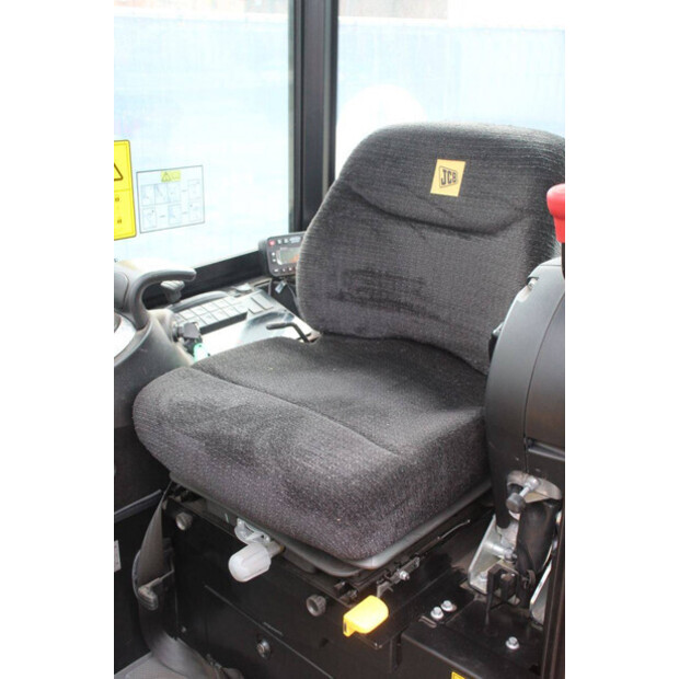 2024 جيه سي بي 19C-1-45712020