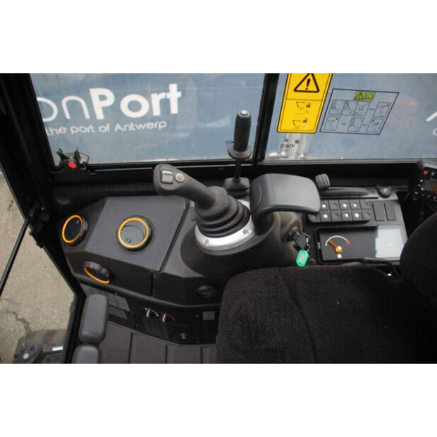 2024 جيه سي بي 19C-1-45712021