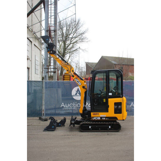 2024 جيه سي بي 19C-1-45712031