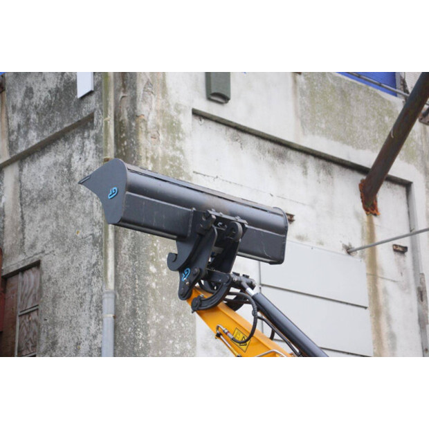 2024 جيه سي بي 19C-1-45712033