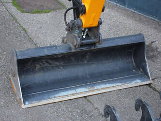 2024-jcb-26c-1-45712103