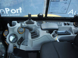 2024-jcb-26c-1-45712117