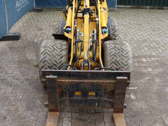 man-job-mann200-35-45712811