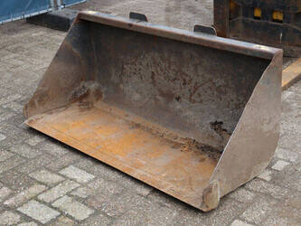 man-job-mann200-35-45712813