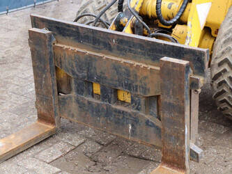 man-job-mann200-35-45712815