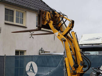 man-job-mann200-35-45712843