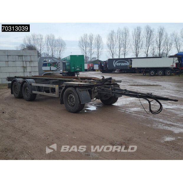 2000 بيرغ OTHERS-45712975