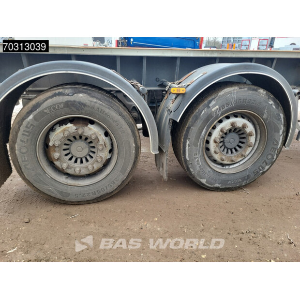 2000 بيرغ OTHERS-45712982