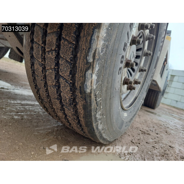 2000 بيرغ OTHERS-45712987