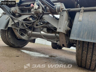 2000-burg-others-1427131-45712993