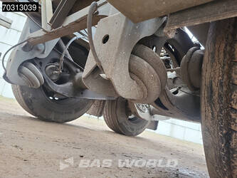 2000-burg-others-1427131-45712995