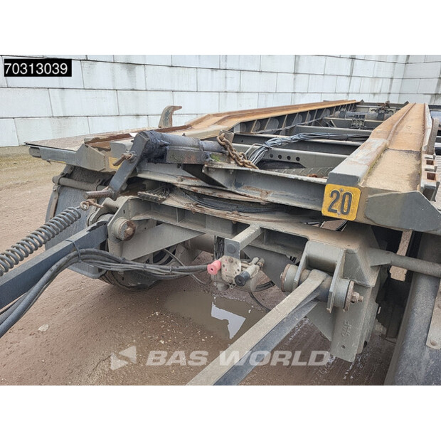 2000 بيرغ OTHERS-45712997