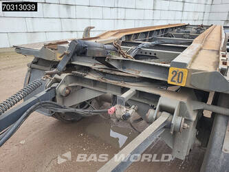 2000-burg-others-1427131-45712997