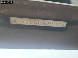 2000-burg-others-1427131-45713009