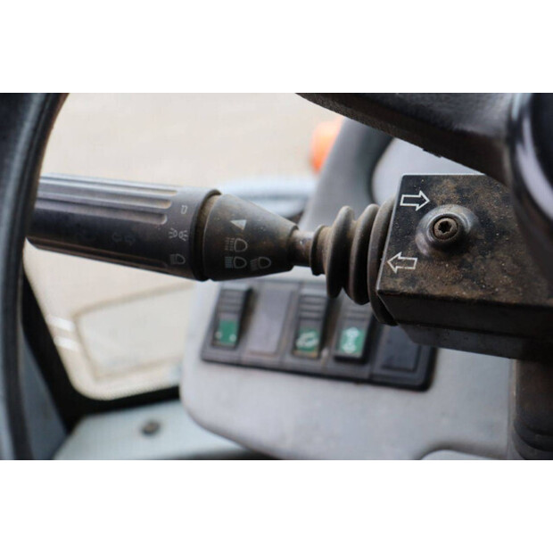 2005 شيف 844AL100-45713314