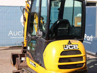 2014-jcb-8018-cts-1427142-45713433