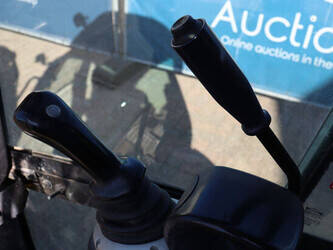 2014-jcb-8018-cts-1427142-45713463