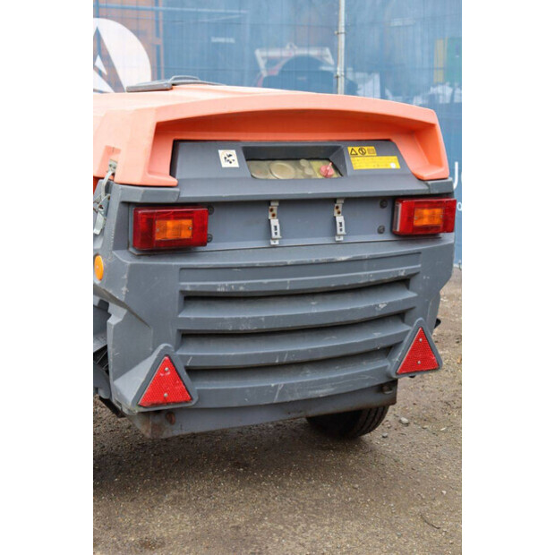 2011 Atlas-Copco XAS47-45713548