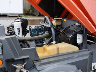 2011-atlas-copco-xas47-45713554