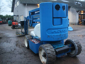 2011-niftylift-hr15nde-1427147-45713600