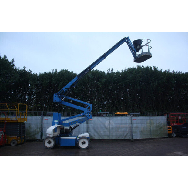 2011 Niftylift HR15NDE-45713612