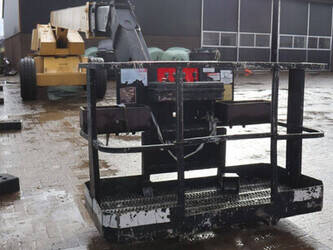 grove-mz82c-45713896