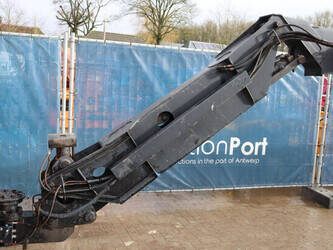 grove-mz82c-45713903