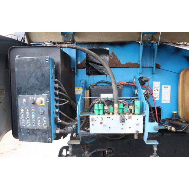 2005 Genie S-65-45713941