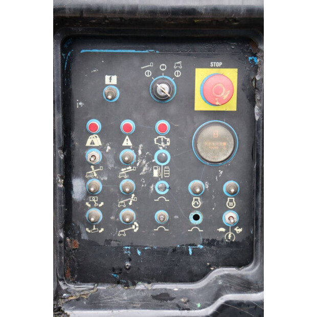 2007 Genie S-65-45713967