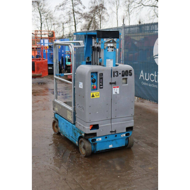 2007 Genie GR-15-45713979