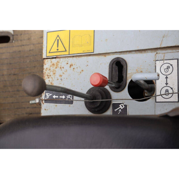 2018 Yuchaï D8T-45714410