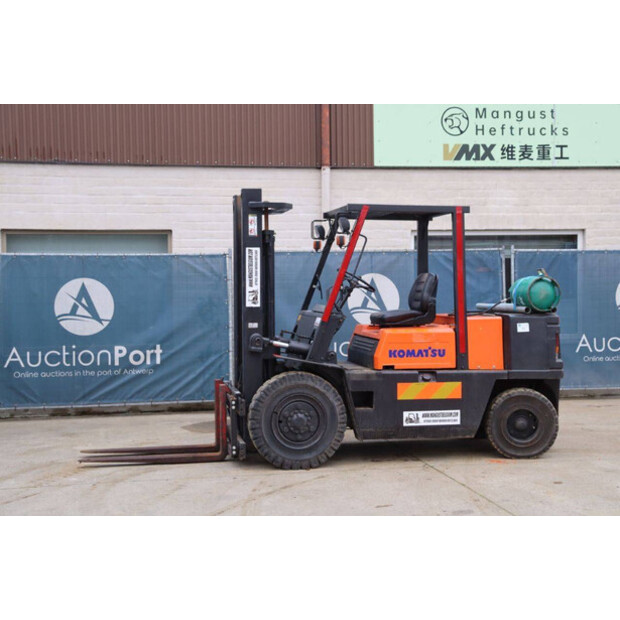 Komatsu V045L233-45714722