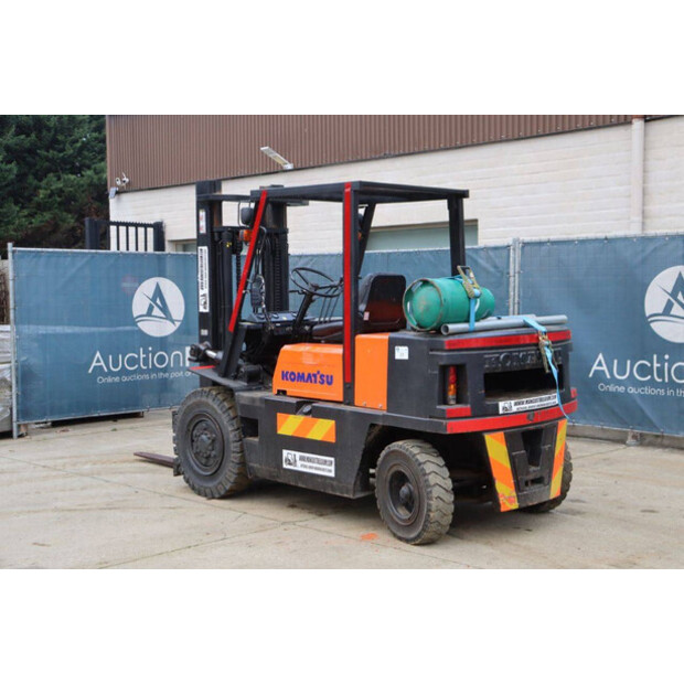 Komatsu V045L233-45714725