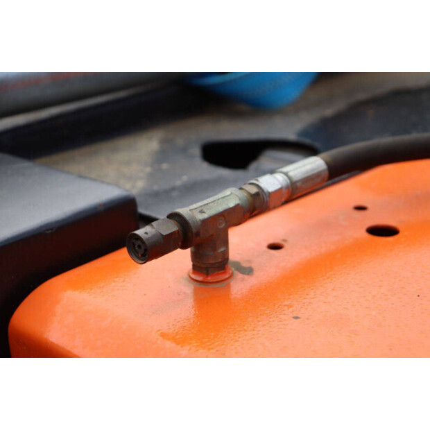 Komatsu V045L233-45714743