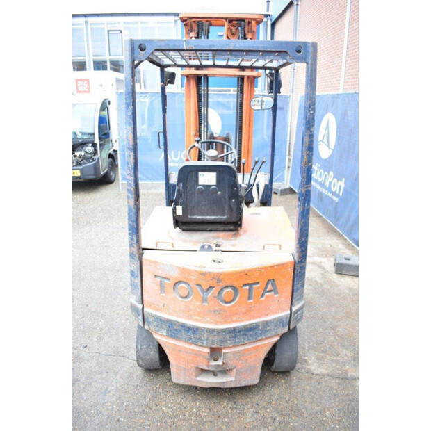 1989 Toyota 4FB20-45714809