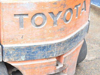 1989-toyota-4fb20-1427187-45714821